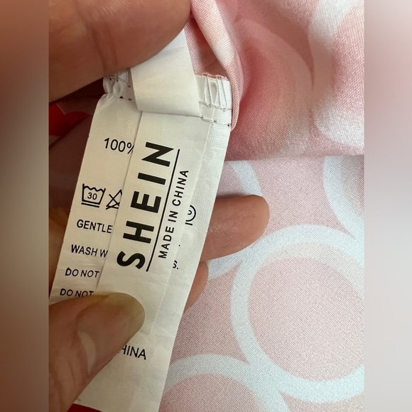 🧡 NWOT! Geometric Long Button Down Shirt - Picture 11 of 11